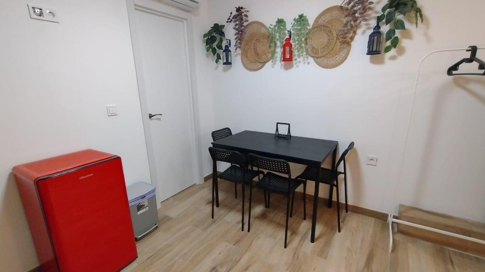 Apartamentos Marques Alicante Esterno foto